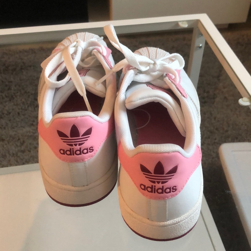 Adidas - Picture 2 of 4